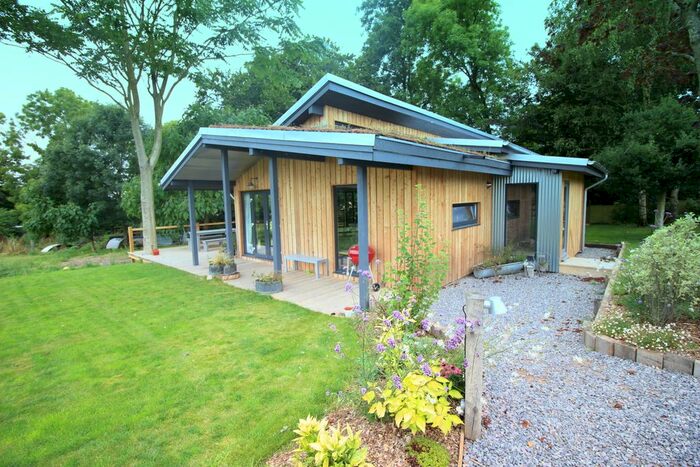 4 Bedroom Detached House To Rent In Sparsholt, Winchester, SO21