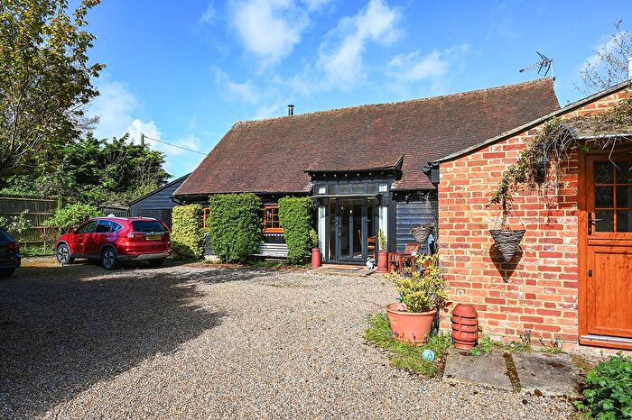 3 Bedroom Detached House For Sale In The Street, Mersham, TN25