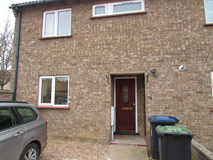 3 Bedroom Semi Detached House To Rent In Elmside, Littleport, Ely, Cambridgeshire, CB6