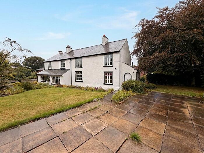 3 Bedroom Cottage To Rent In Holly Bank Cottages, Woodley, SK6