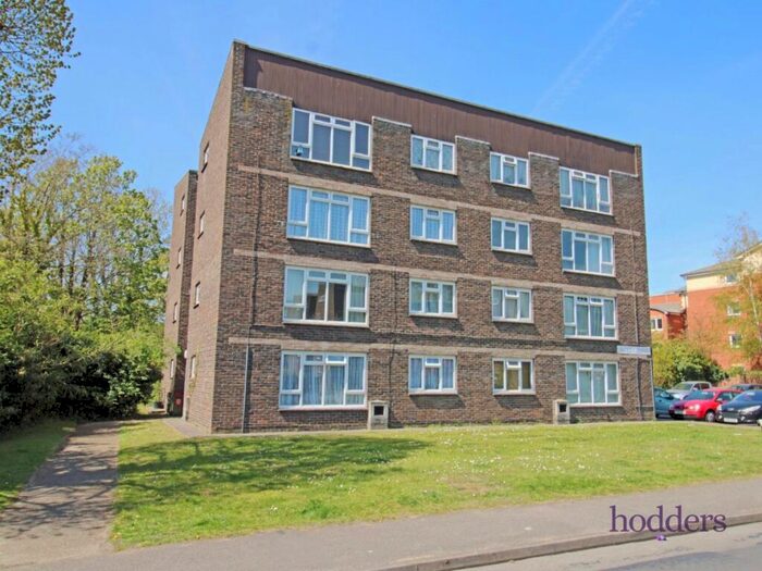 1 Bedroom Apartment To Rent In Addlestone, Surrey, KT15