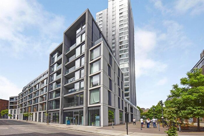 2 Bedroom Apartment To Rent In The Makers, Jasper Walk, N1