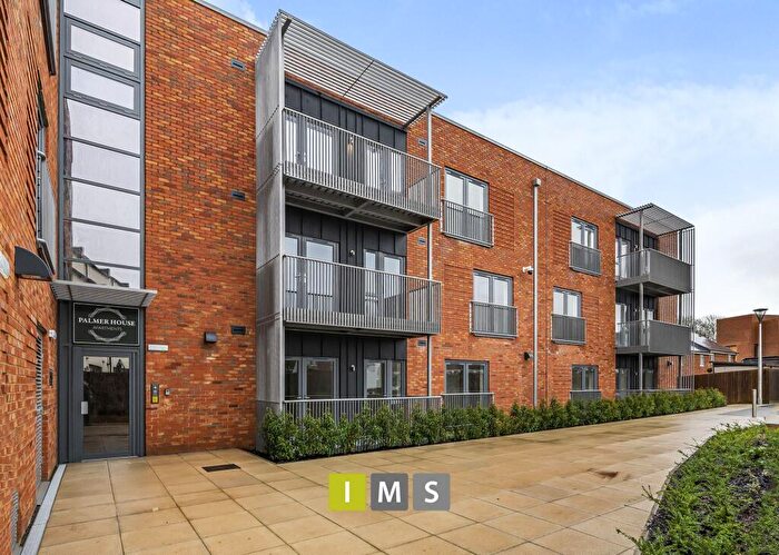 2 Bedroom Apartment For Sale In Roberts Drive, Ambrosden, OX25