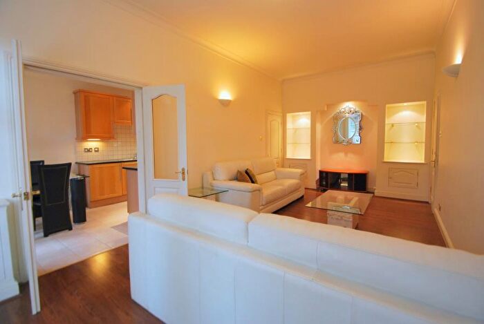 2 Bedroom Flat To Rent In William Court, Hall Road, London, NW8