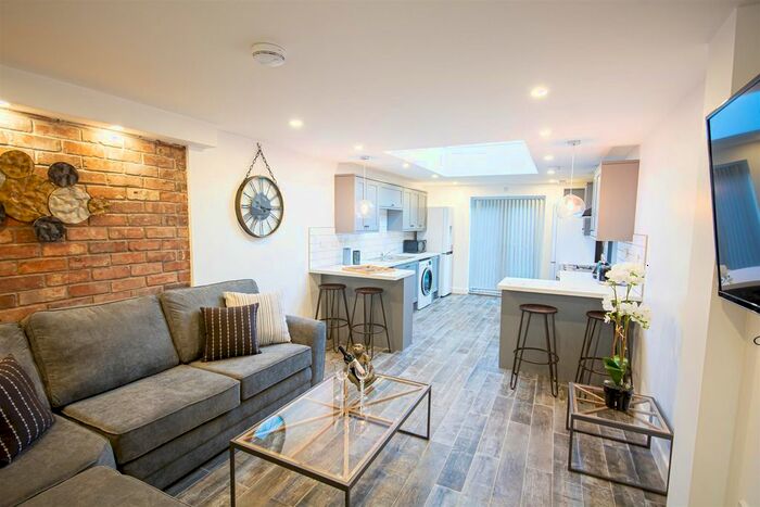 5 Bedroom Property To Rent In Carmelite Road, Coventry, CV1