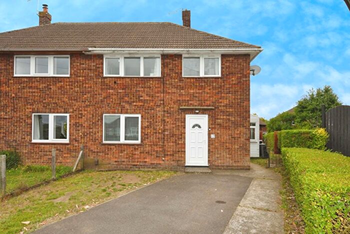 3 Bedroom Semi Detached House For Sale In Almond Avenue, Heighington, Lincoln, Lincolnshire, LN4