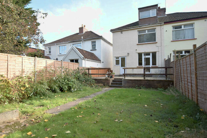 4 Bedroom End Of Terrace House To Rent In Forest Road, BS16