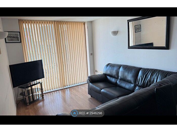 2 Bedroom Flat To Rent In Wellington St, Leeds, LS1