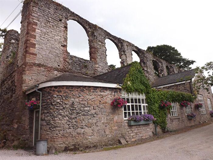2 Bedroom Detached House To Rent In Fully Furnished Property, Denbigh, LL16