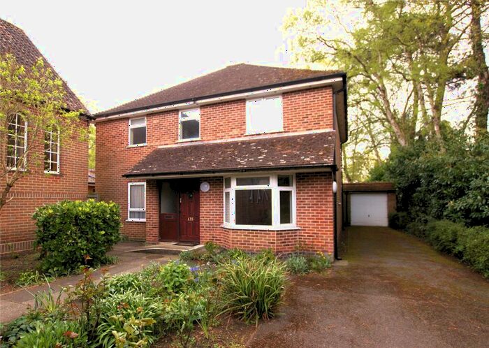 3 Bedroom Detached House To Rent In York Road, Broadstone, Dorset, BH18