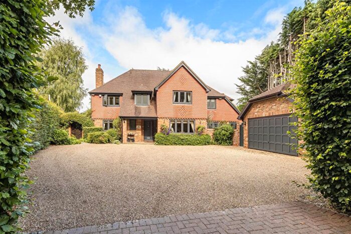 5 Bedroom Detached House For Sale In Blackmore Way, Blackmore End, AL4