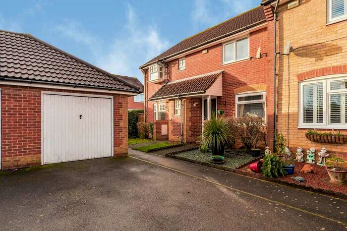 3 Bedroom End Of Terrace House To Rent In Rowner, PO13