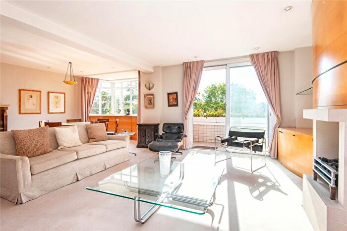 3 Bedroom Apartment To Rent In St James Close, St John's Wood, London, NW8