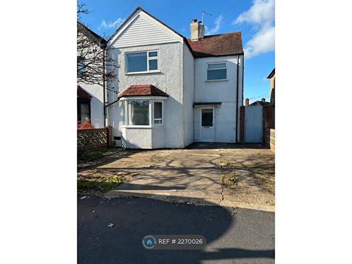 4 Bedroom Semi-Detached House To Rent In Hollow Way, Oxford, OX3