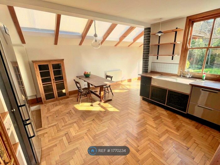 5 Bedroom Terraced House To Rent In Narford Road, London, E5