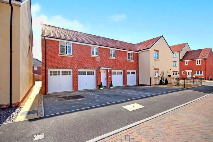 2 Bedroom Flat To Rent In Buxton Way, Royal Wootton Bassett, Wiltshire, SN4