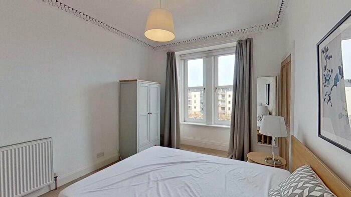 1 Bedroom Flat To Rent In Gibson Street, Edinburgh, EH7