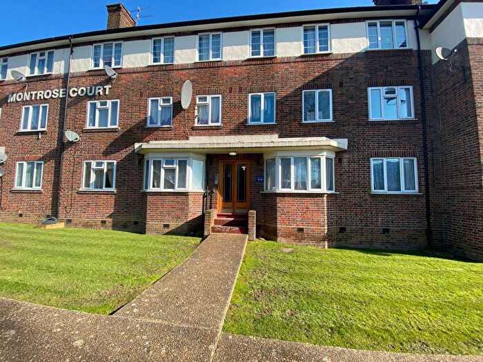 2 Bedroom Flat To Rent In Montrose Court, London, London, London, NW9