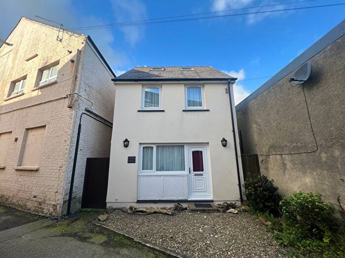 2 Bedroom Detached House For Sale In Brodog Lane, Fishguard, SA65