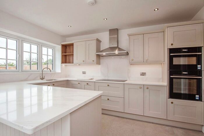 4 Bedroom Detached House For Sale In Pulley Lane, Newland, Droitwich, WR9