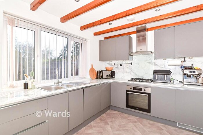 3 Bedroom End Of Terrace House For Sale In Heron Road, Larkfield, Aylesford, Kent, ME20