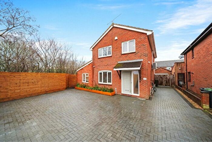 4 Bedroom Detached House For Sale In Chadwick Close, Northfleet, Gravesend, Kent, DA11