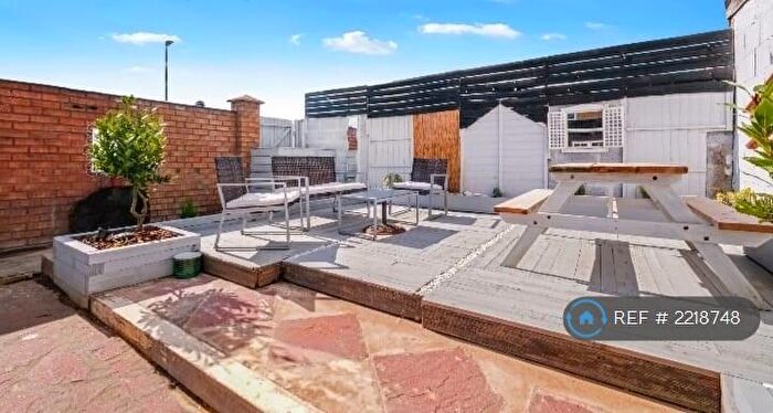 3 Bedroom Maisonette To Rent In Hatton Avenue, Slough, SL2