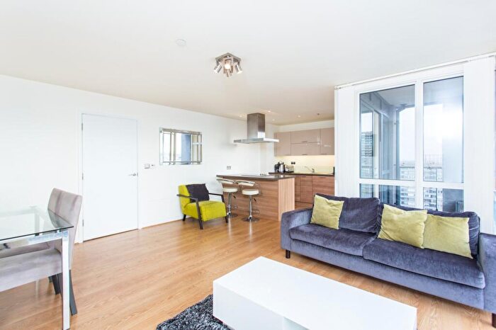 2 Bedroom Flat To Rent In Panoramic Tower, Hay Currie Street, Poplar, London, E14