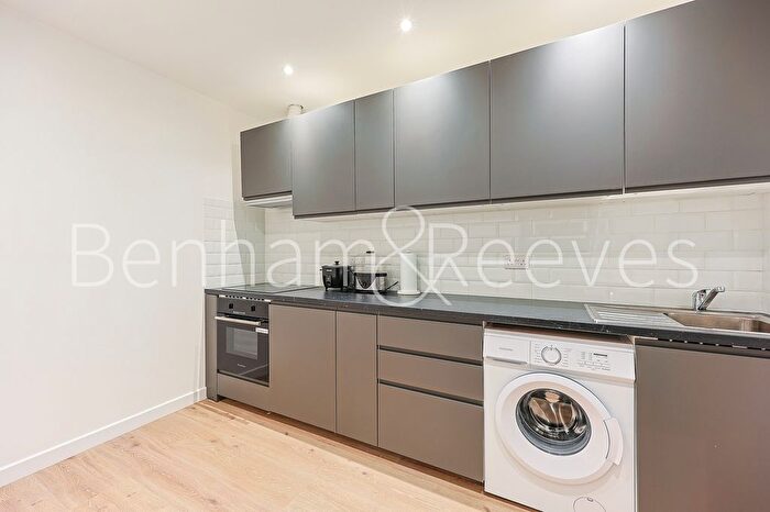 Studio To Rent In Wandsworth High Street, Imperial Wharf, SW18