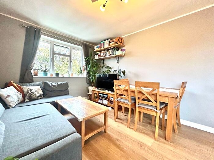 1 Bedroom Flat For Sale In Horace Street, Coseley, WV14