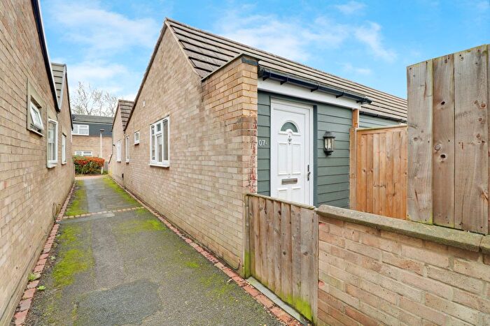 2 Bedroom Bungalow To Rent In Eastbrooks Mews, Basildon, SS13