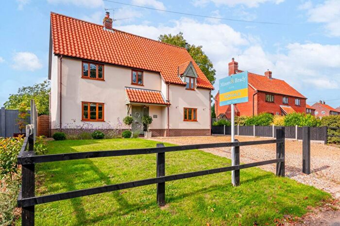 4 Bedroom Detached House For Sale In Back Street, Garboldisham, IP22