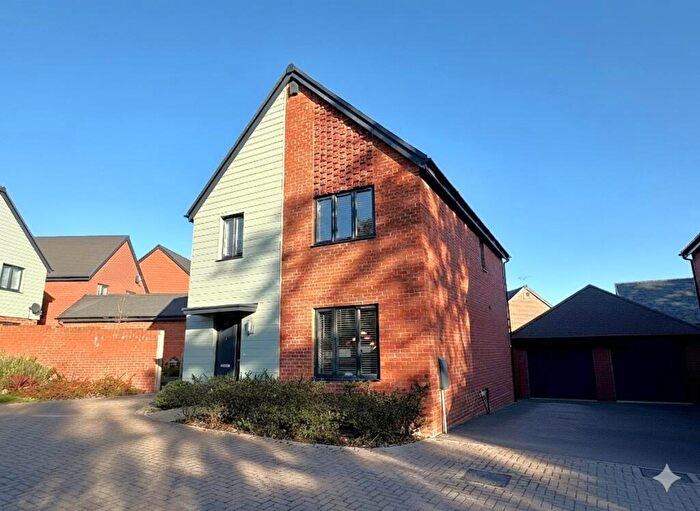 4 Bedroom Detached House For Sale In Brunel Way, Whiteley, Fareham, PO15