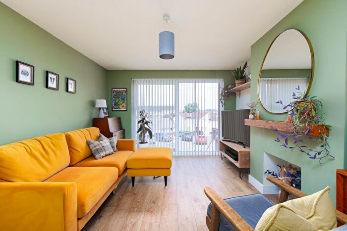 3 Bedroom Terraced House For Sale In Queensdown Gardens, Brislington, BS4