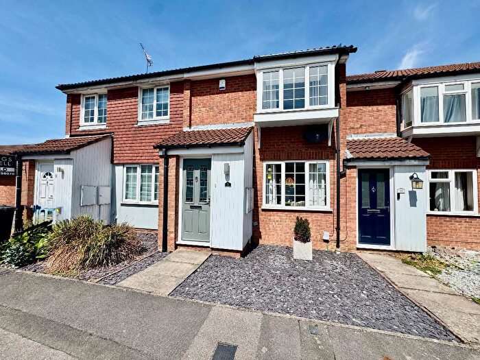 2 Bedroom Terraced House For Sale In Renshaw Close, Wigmore, Luton, Bedfordshire, LU2