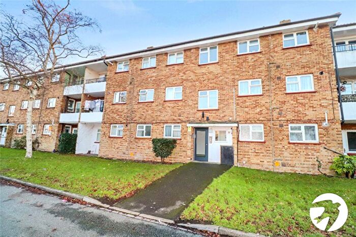 2 Bedroom Flat For Sale In Martyn House, Hurst Lane, Abbey Wood, SE2