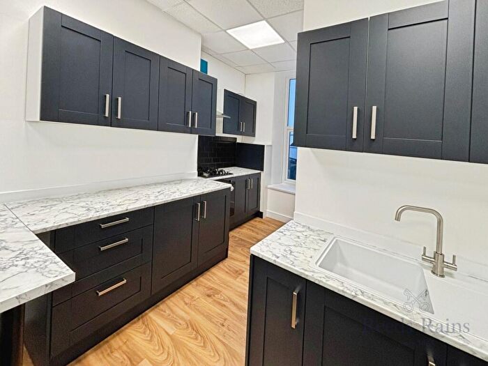 3 Bedroom Apartment To Rent In Middle Street, Consett, Durham, DH8