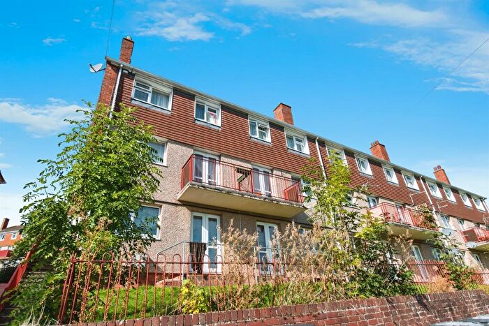 1 Bedroom Flat For Sale In Haccombe Close, Exeter, EX4