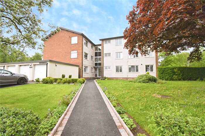 1 Bedroom Flat For Sale In Cheswood Court, Arrowe Park, Wirral, CH49