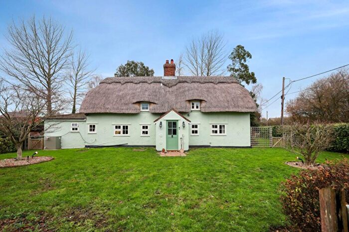 3 Bedroom Detached House For Sale In Beazley End, Braintree, CM7