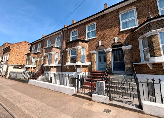 3 Bedroom Terraced House To Rent In Foxberry Road, Brockley, London, SE4