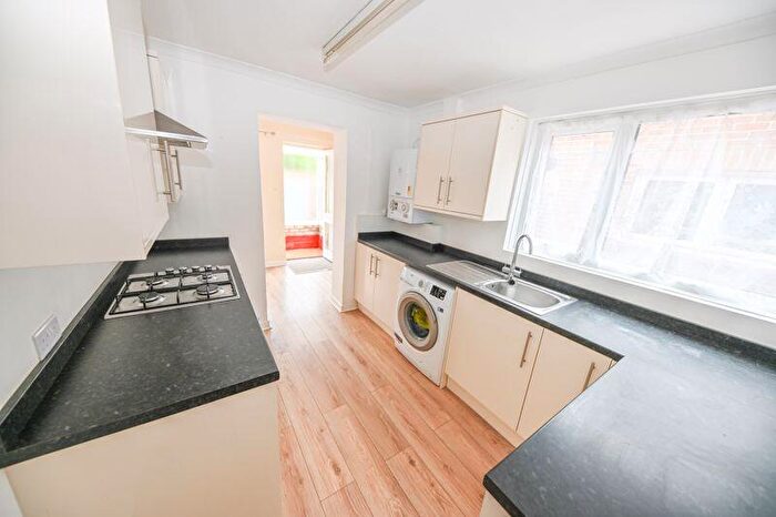 2 Bedroom Semi-Detached Bungalow To Rent In Martin Avenue, Waterlooville, PO7