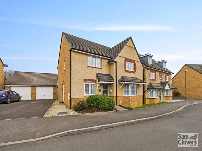 4 Bedroom Detached House For Sale In Beauchamp Avenue, Midsomer Norton, BA3