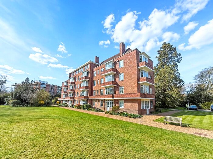 2 Bedroom Apartment To Rent In Manor Court, Cambridge, Cambridgeshire, CB3