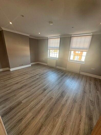 1 Bedroom Flat To Rent In Old Church Road, London, E4