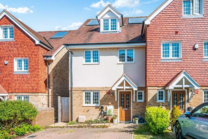 3 Bedroom Semi-Detached House For Sale In South Tadworth Farm Close, Tadworth, KT20