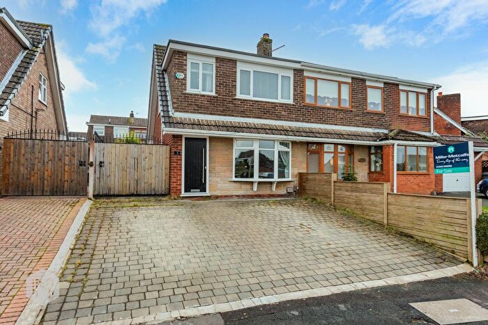 3 Bedroom Semi Detached House For Sale In Warminster Grove, Wigan, Greater Manchester, WN3