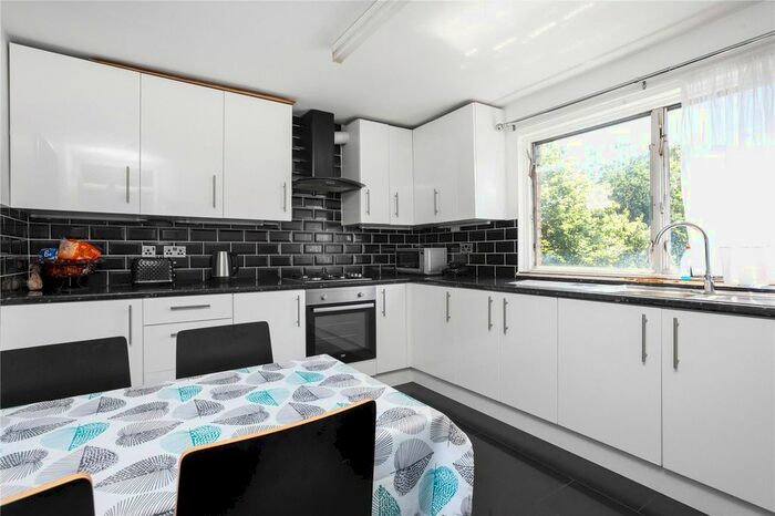 3 Bedroom Flat To Rent In Virginia Road, London, E2