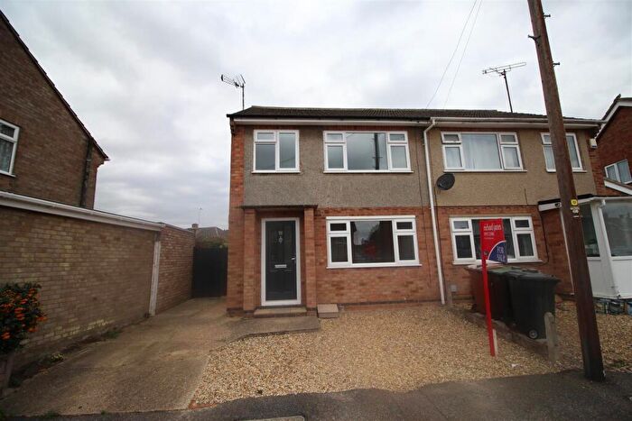 3 Bedroom End Of Terrace House To Rent In Ash Close, Irchester, NN29