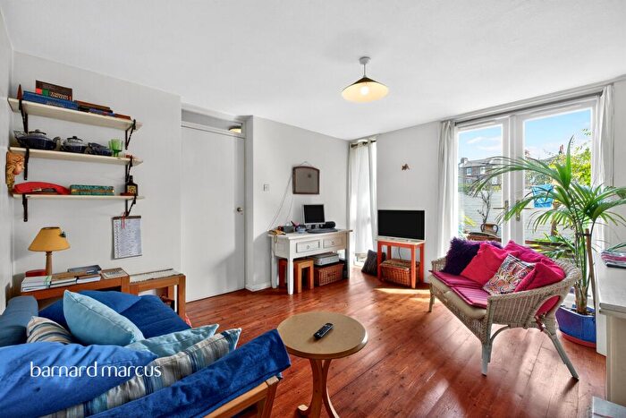 4 Bedroom Terraced House For Sale In John Ruskin Street, London, SE5